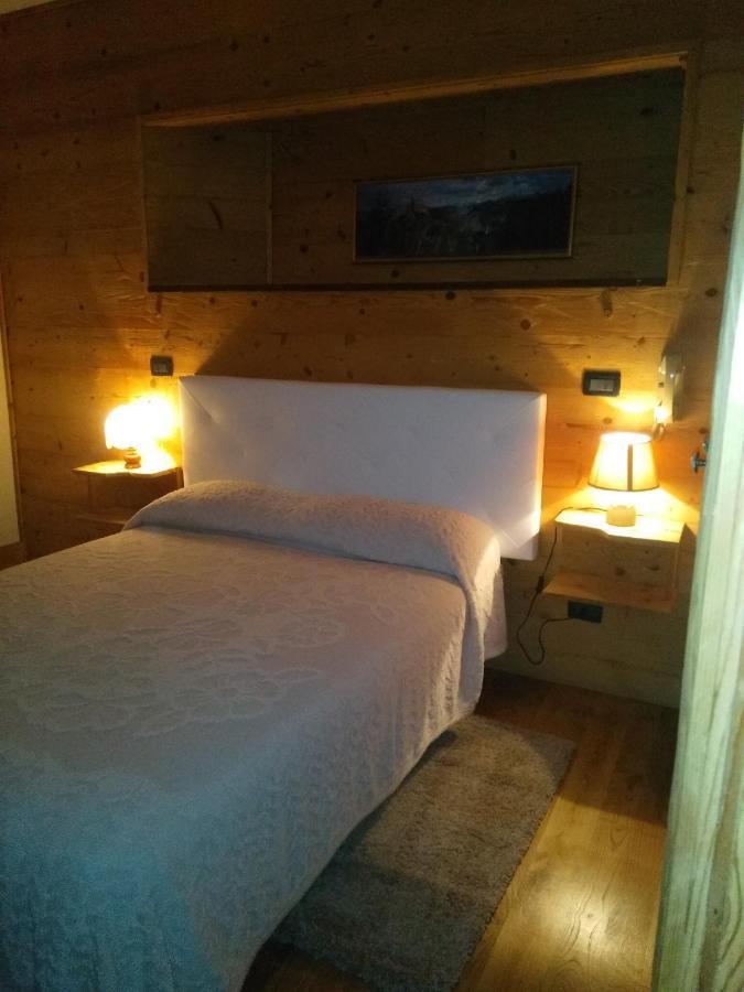 Albergo Martinet Vernante Eksteriør bilde