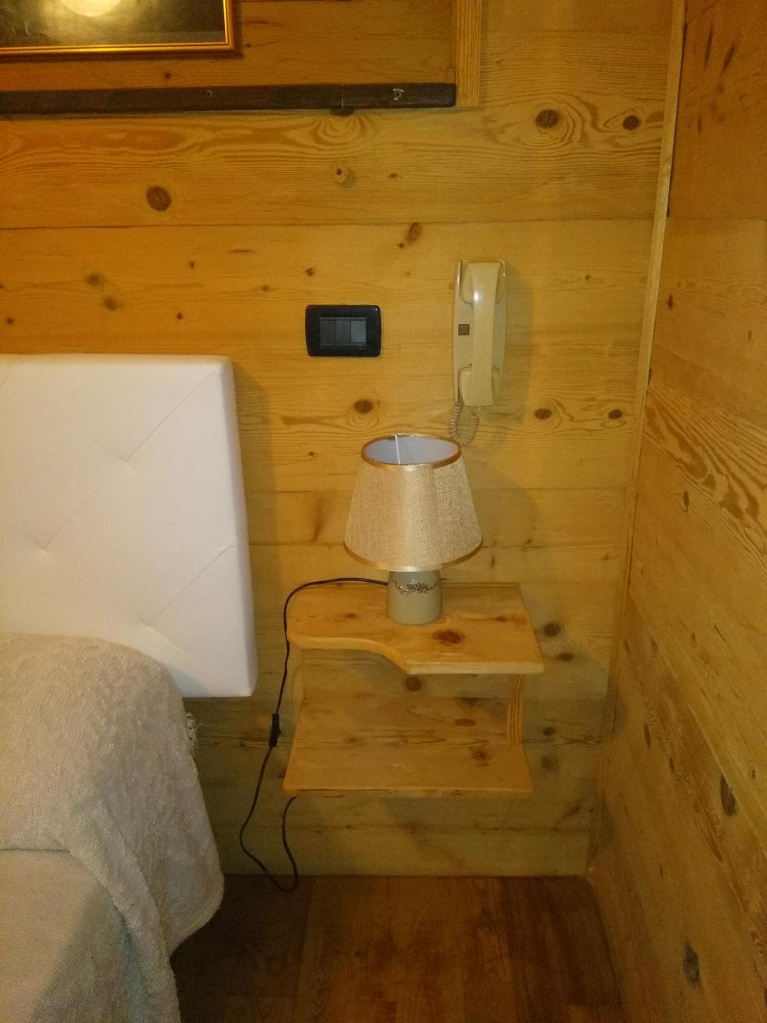 Albergo Martinet Vernante Eksteriør bilde
