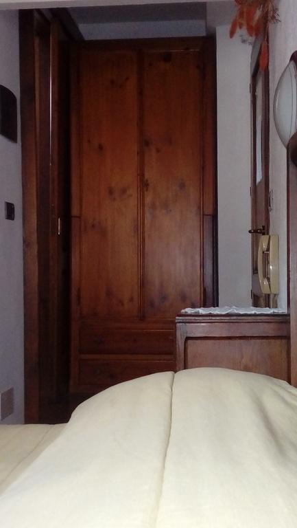 Albergo Martinet Vernante Eksteriør bilde